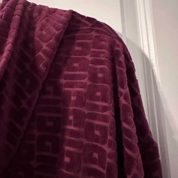 Guess After Party Velour Burgundy Cropped Hoodie Women's Size Medium Loungewear - Picture 12 of 15